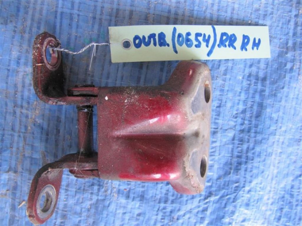 60479AJ000 | Петля двері верхня задн. прав. SUBARU OUTBACK 09-14 BR