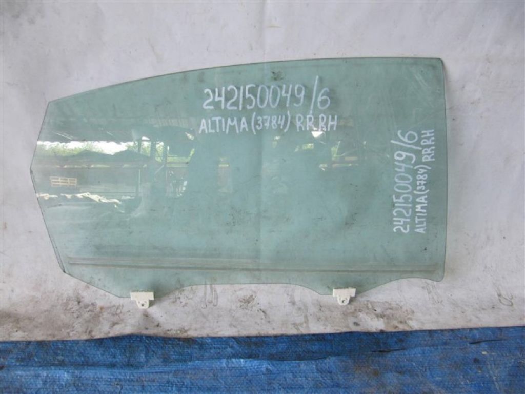 82300-9HT0A | Скло дверей задн. прав. NISSAN ALTIMA L33 12-18