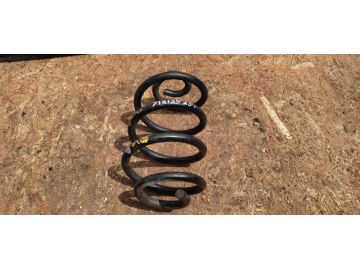 Пружина задньої підвіски NISSAN JUKE 10-19