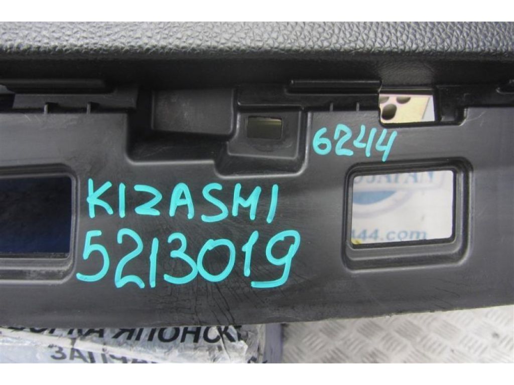 73110-57L10-ZCA | Торпедо SUZUKI KIZASHI 09-14 - Фото 2