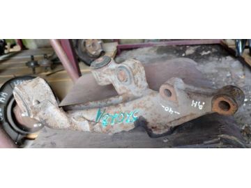 Цапфа задн. прав. TOYOTA CAMRY 40 06-11