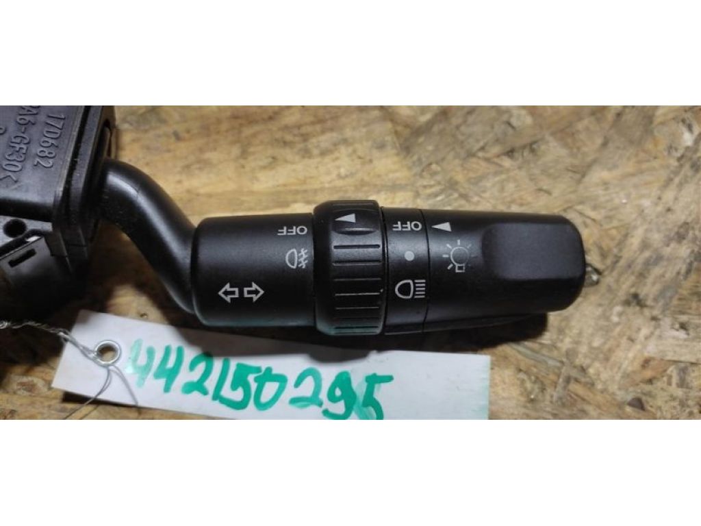 BP8M-66-122 | Подрулевой переключатель лев. MAZDA 3 BK 03-08 - Фото 2