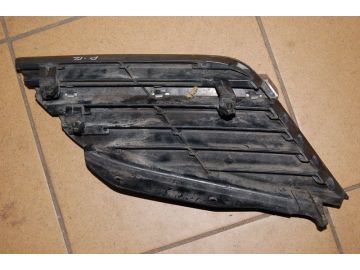 Решітка радіатора NISSAN PRIMERA P-12 01-07