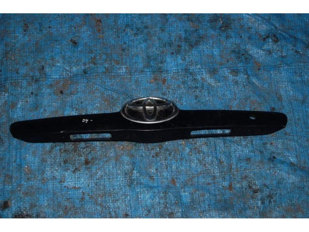 76811-33170-C0 | Панель підсвічування номера TOYOTA CAMRY 40 06-11