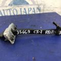 EG21-72-270C | Обмежувач дверей задн. лів. MAZDA CX-7 06-12