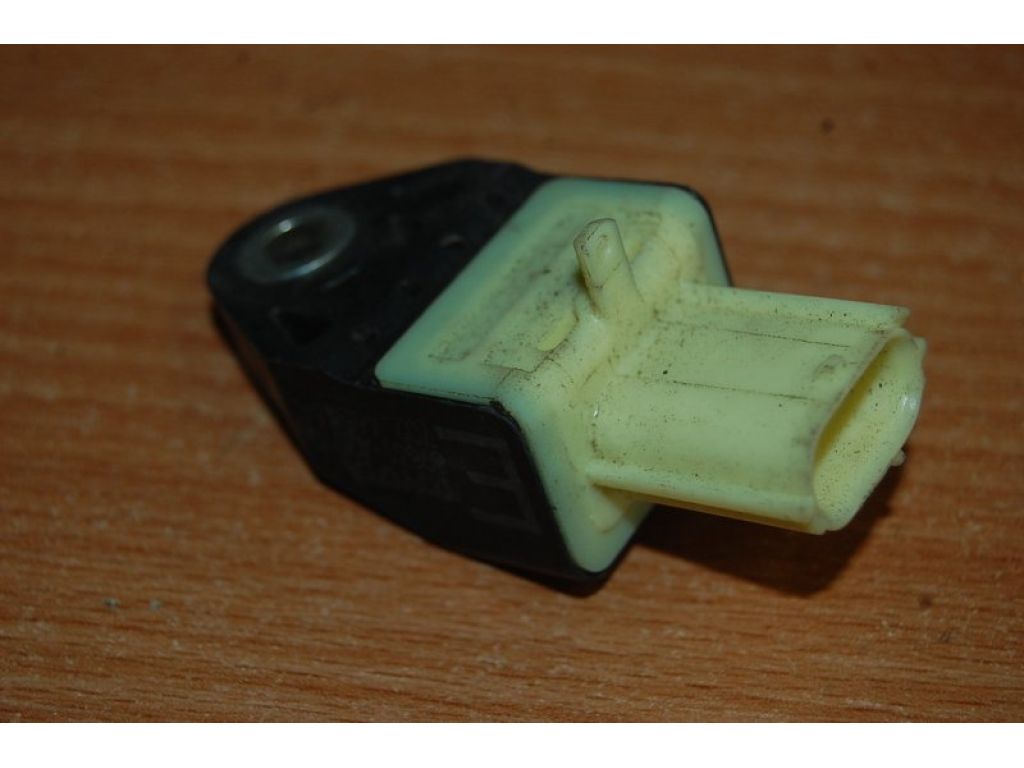 89831-42010 | Датчик удару TOYOTA CAMRY 40 06-11 - Фото 3
