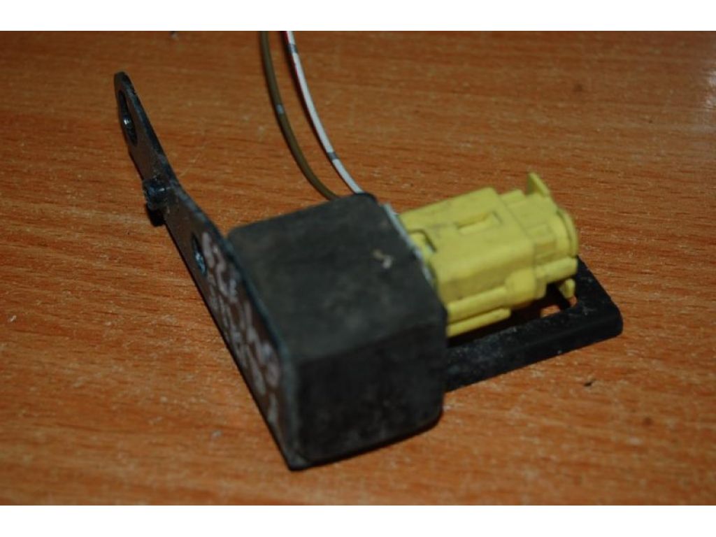 89174-52010 | Датчик удара TOYOTA YARIS 00-05