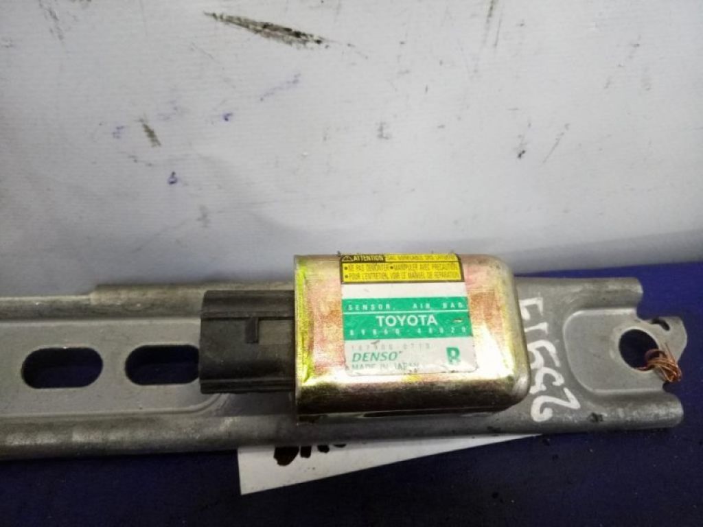 89860-48020 | Датчик удару LEXUS RX300/330/350/400 03-09