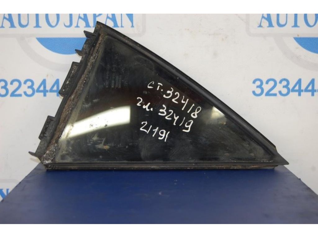 68123-02170 | Скло дверей глухе задн. прав. TOYOTA AURIS 06-12