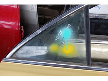 Скло дверей глухе задн. прав. TOYOTA CAMRY 40 06-11