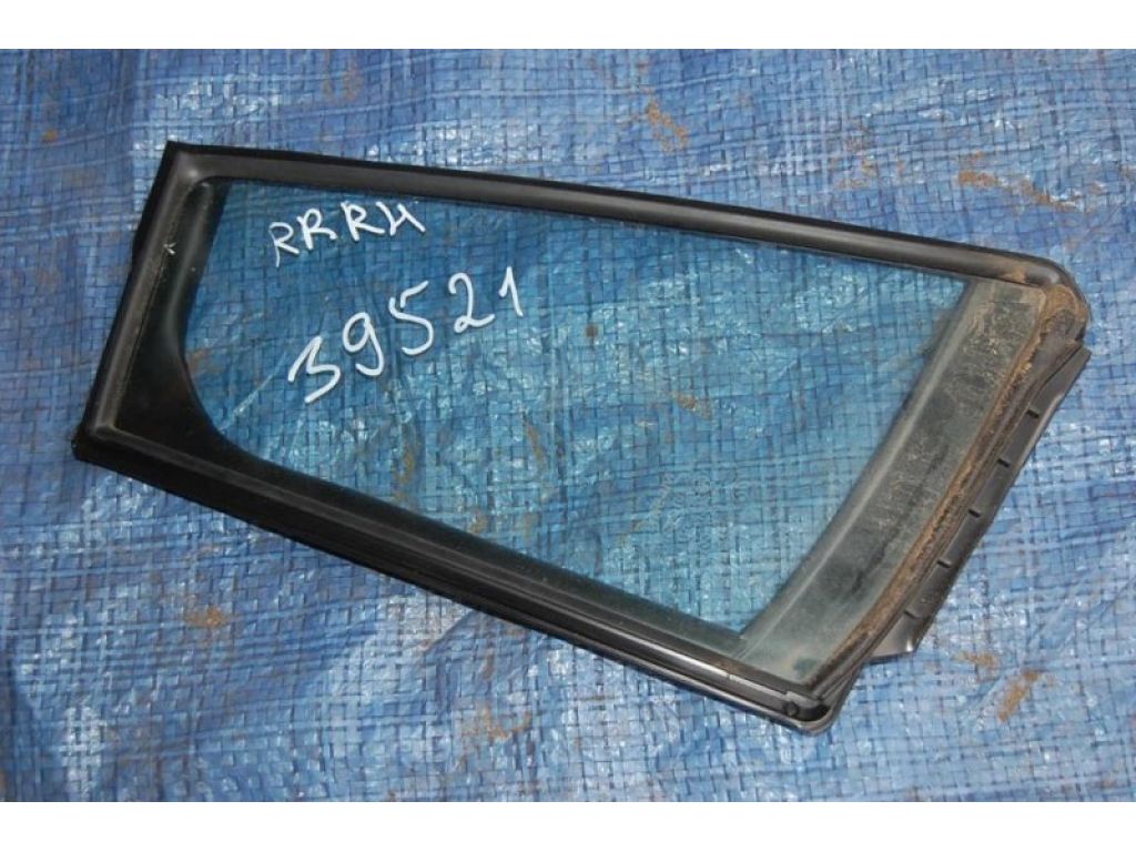 82220-3NA0A | Скло дверей глухе задн. прав. NISSAN LEAF 10-17