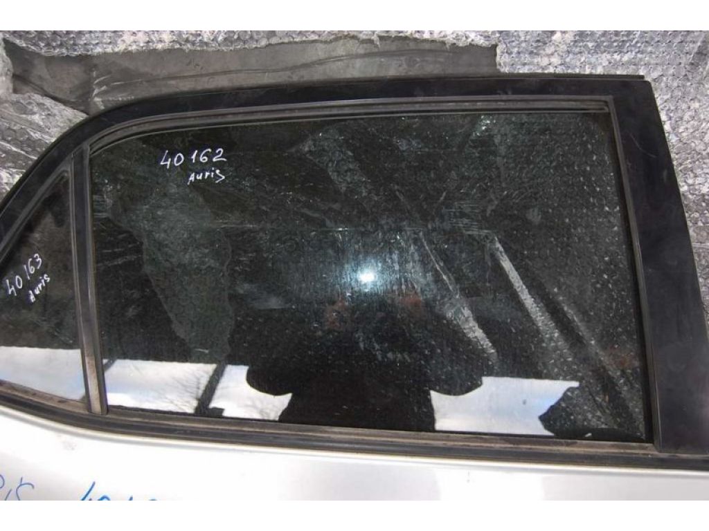 68103-02210 | Стекло двери задн. прав. TOYOTA AURIS 06-12