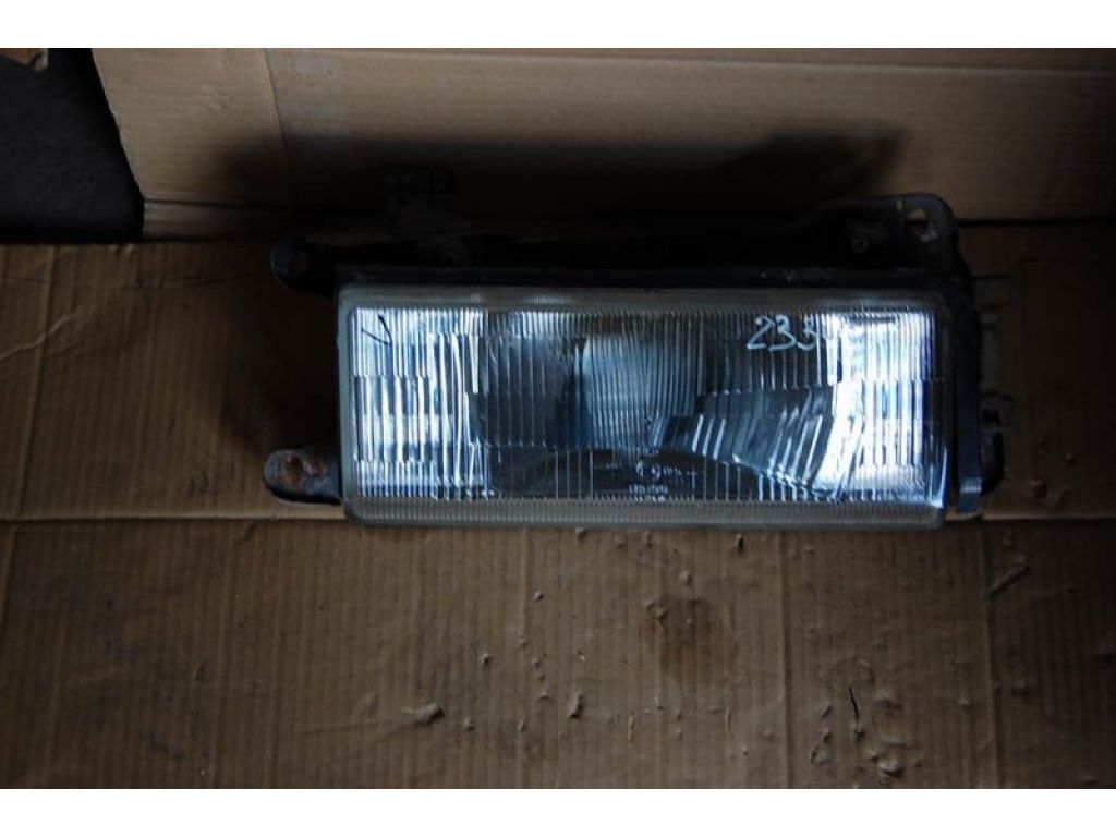 GC01-89-661 | Фара передн. прав. MAZDA 626 GC 83-87