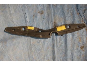 накладка замка капота TOYOTA PRIUS - 30 09-17