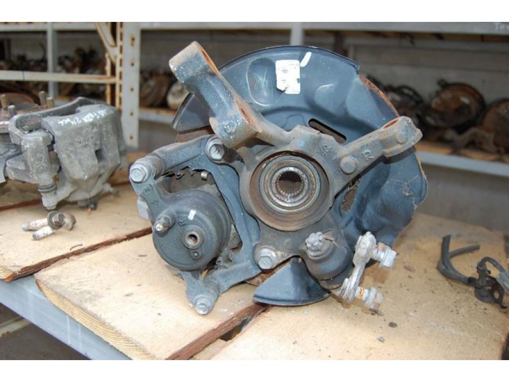 43211-19015 | Кулак поворотный передн. прав. TOYOTA COROLLA 120 00-07