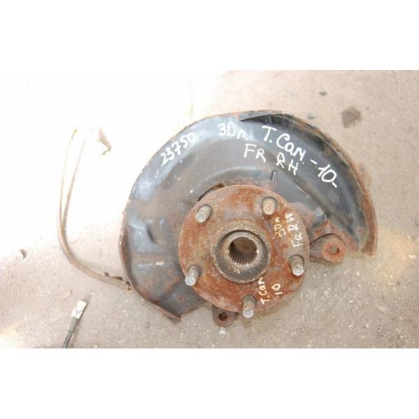 Кулак поворотний передній правий TOYOTA CAMRY 10 92-96 4321133010 — 2