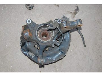 Кулак поворотний передн. прав. TOYOTA CAMRY 30 02-06