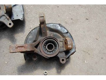 Кулак поворотний передн. прав. TOYOTA COROLLA E100 91-95