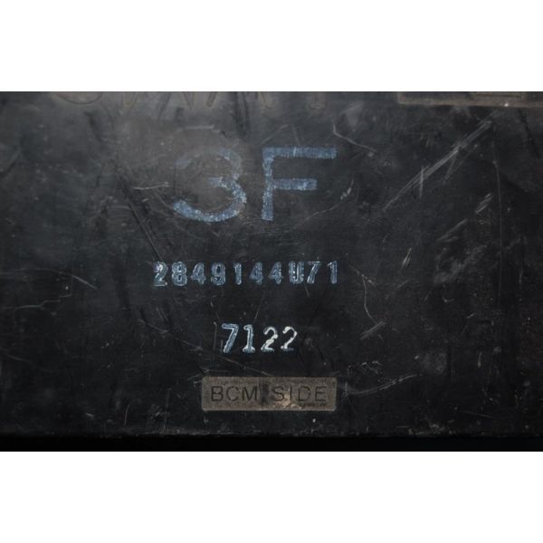 Блок комфорту NISSAN MAXIMA A32 94-99 28491-44U71 — 4