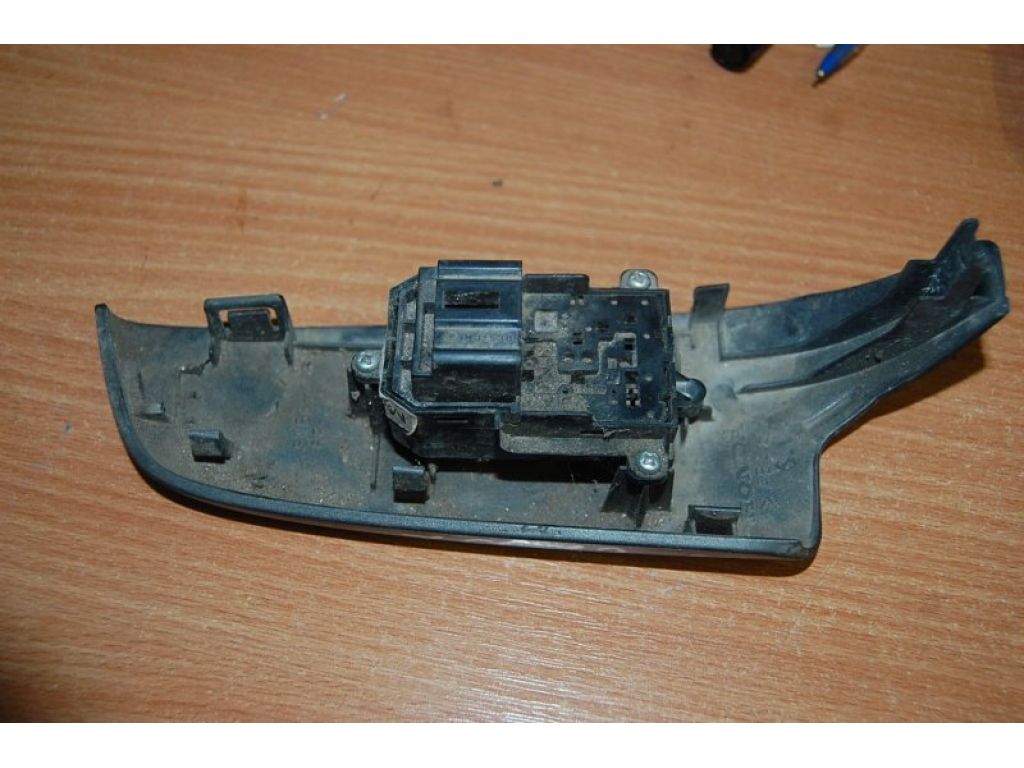 Кнопка стеклоподъемника HONDA CIVIC 4D 06-11 - Фото 2