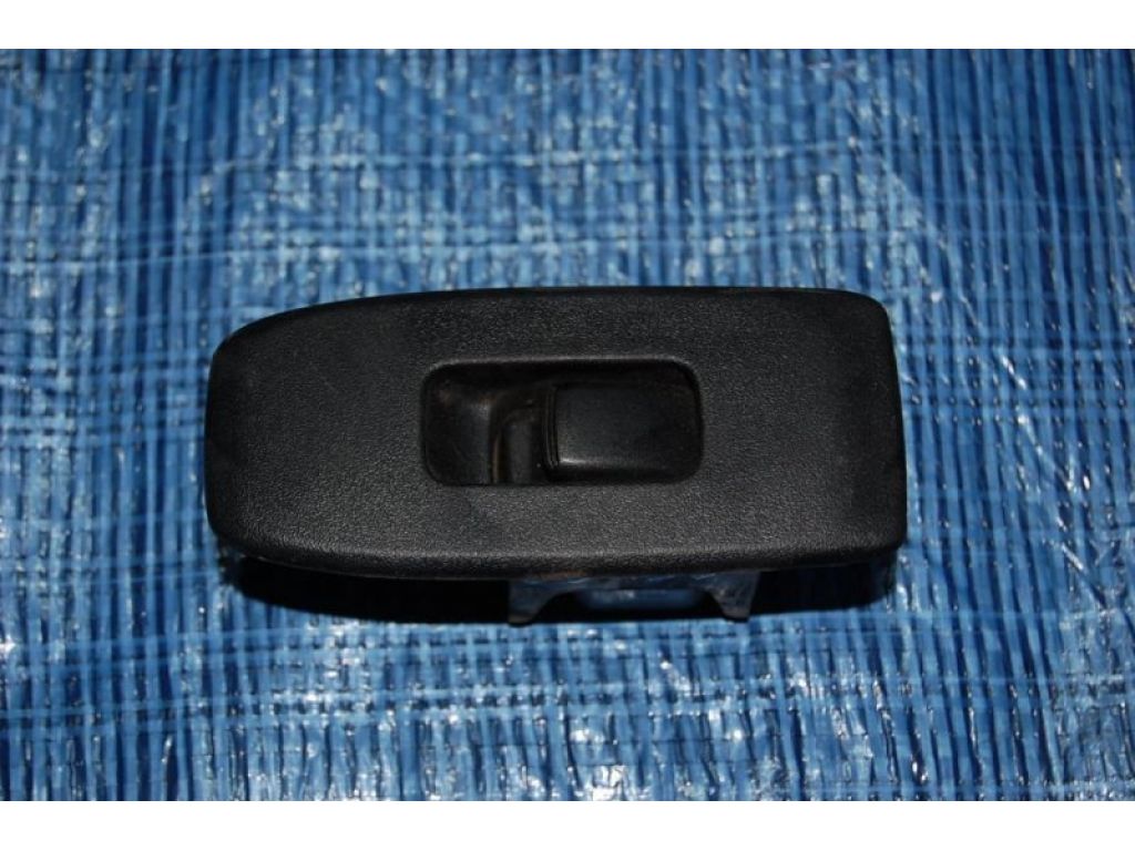 MR445659 | Кнопка стеклоподъемника MITSUBISHI PAJERO 99-06