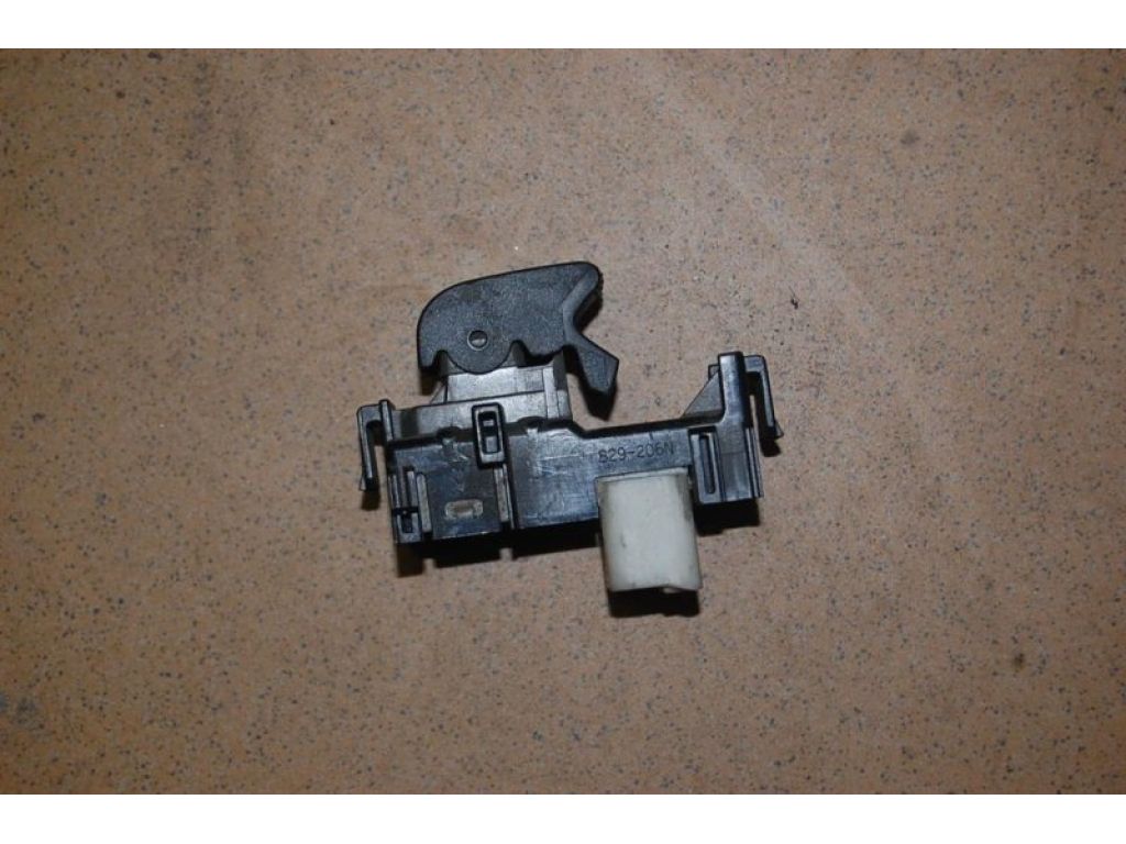 84810-52030 | Кнопка стеклоподъемника TOYOTA CAMRY 40 06-11 - Фото 2