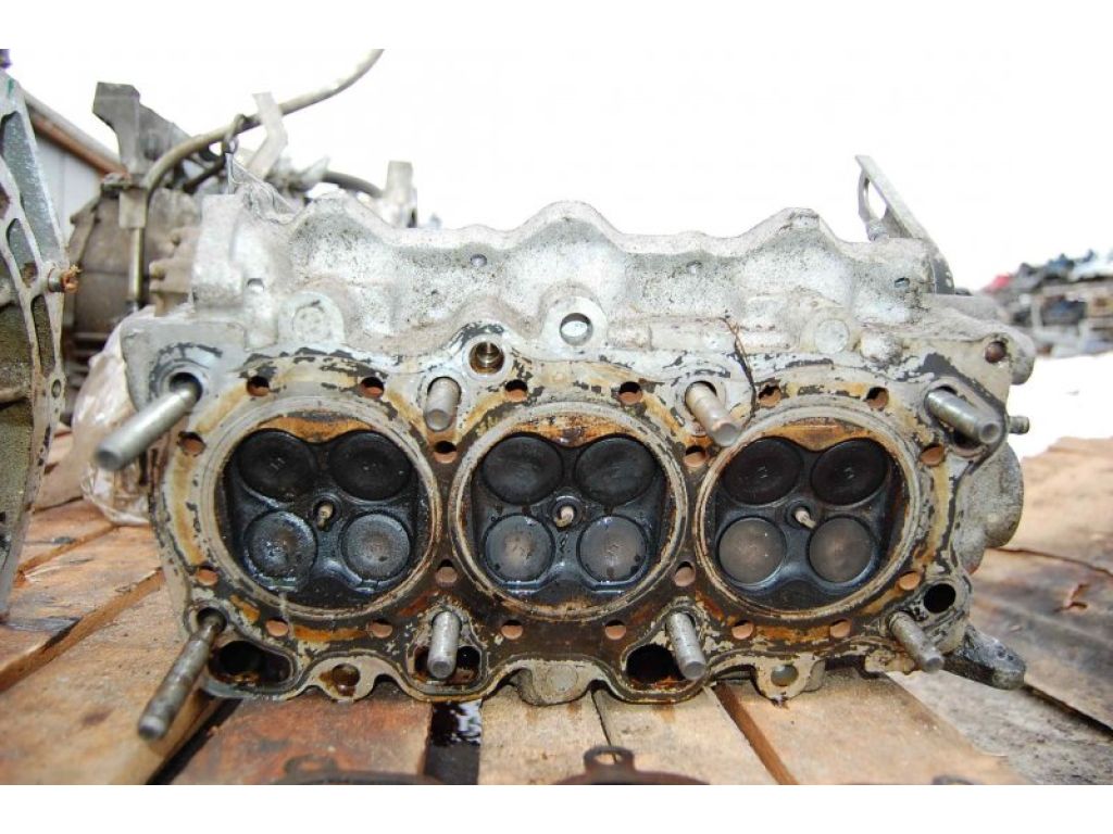 Головка блока цилиндров MAZDA XEDOS 9 X9 (TA) 93-02