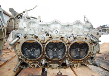 Головка блоку циліндрів MAZDA XEDOS 9 X9 (TA) 93-02