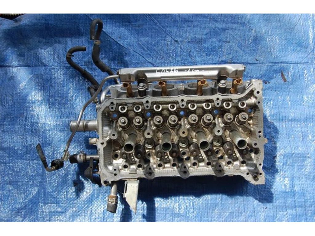 Головка блоку циліндрів TOYOTA COROLLA 150 06-13