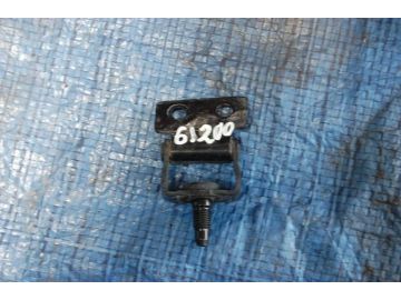 Петля крышки багажника прав. MAZDA 5 CR 05-10