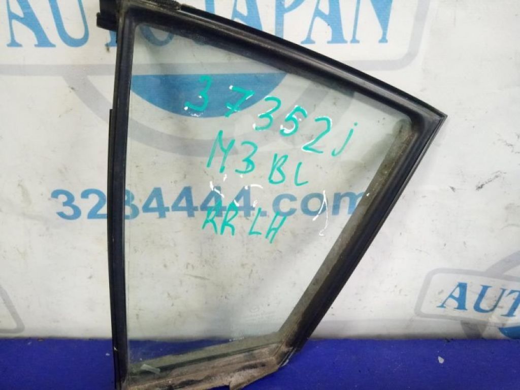 BBM473651 | Стекло двери глухое задн. лев. MAZDA 3 BL 09-13