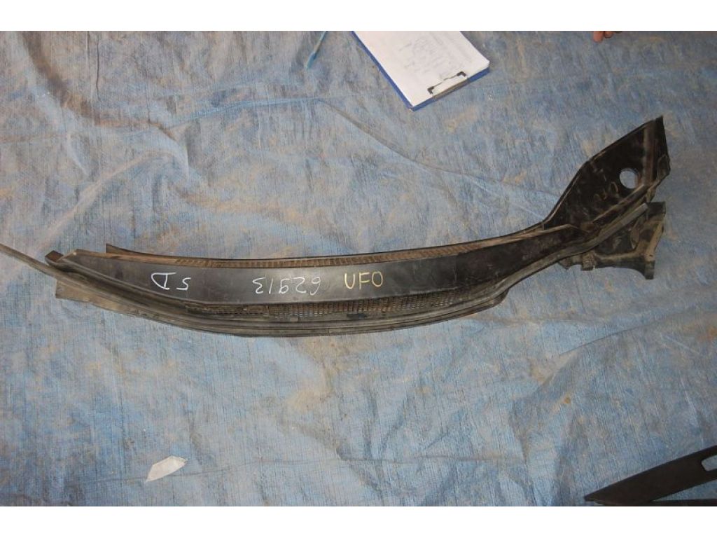 Пластик под лобовое стекло / Жабо HONDA CIVIC 5D 06-11