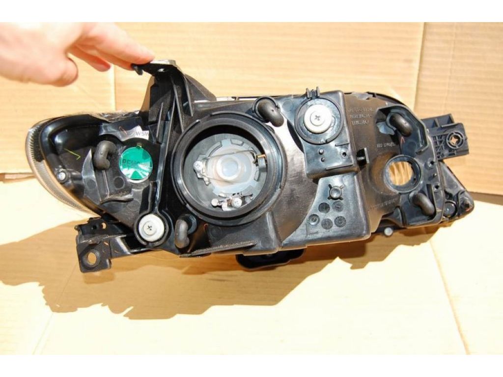 216-1144R-LD-EM | Фара передн. лев. MAZDA 323 BJ 98-2003 - Фото 4