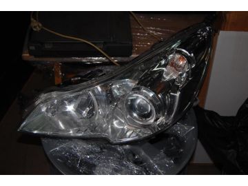 Фара передняя левая SUBARU LEGACY 09-15 BM