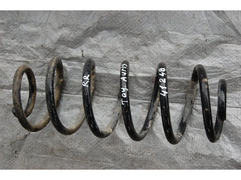 48231-02570 | Пружина задней подвески TOYOTA AURIS 06-12