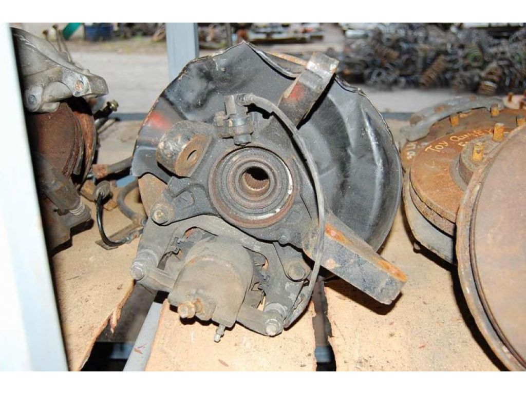 43212-39035 | Кулак поворотный передн. лев. TOYOTA CAMRY 30 02-06