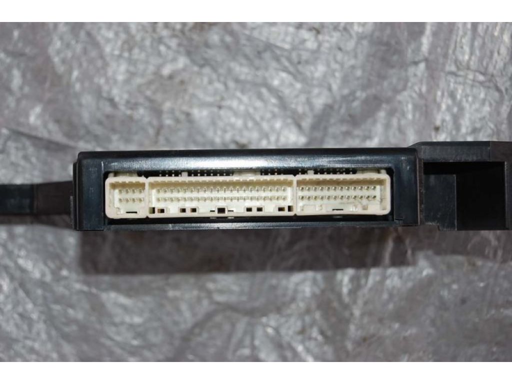 88650-06110 | Блок електронний TOYOTA CAMRY 40 06-11