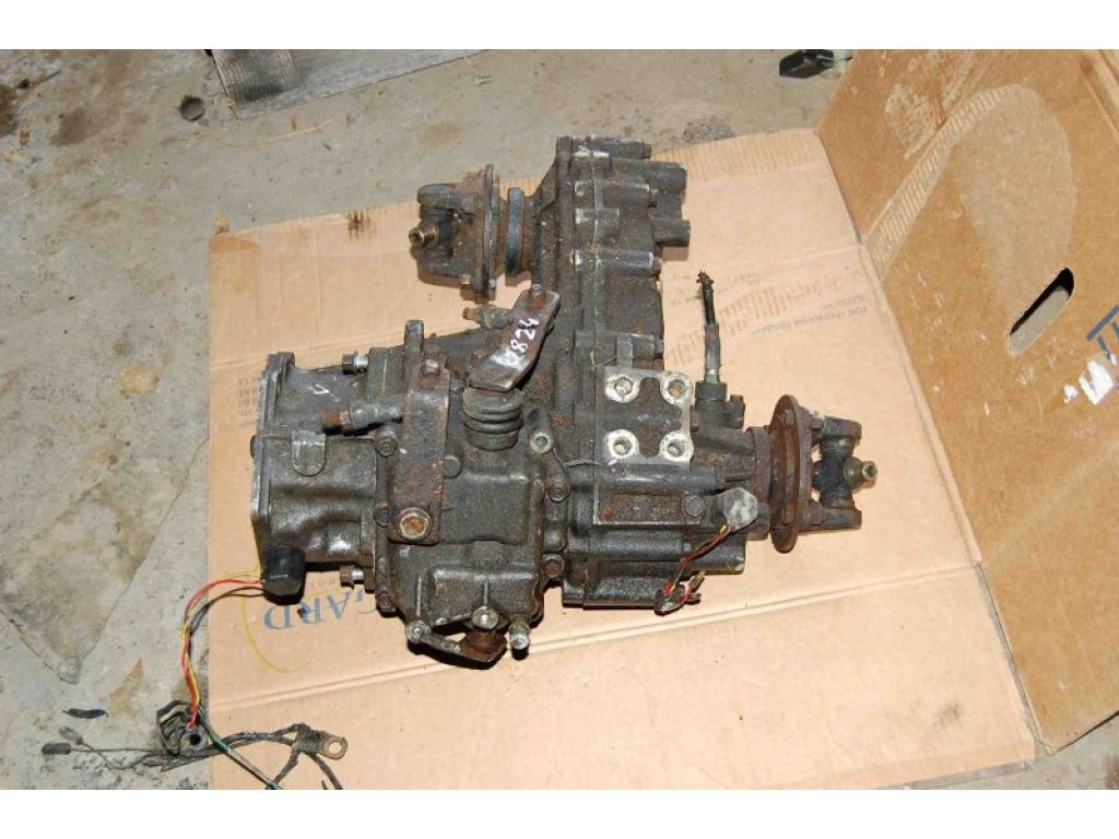 Роздавальна коробка MAZDA E2200 E-SERIES 86-04