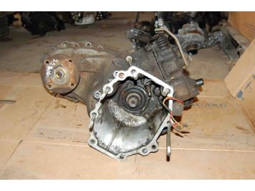 Роздавальна коробка MAZDA E2200 E-SERIES 86-04