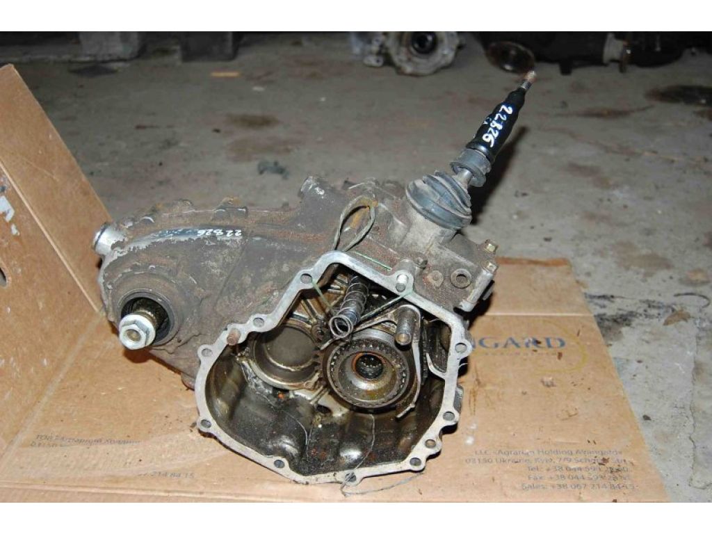 0K012-17700 | Раздаточная коробка KIA SPORTAGE JA 93-04 - Фото 3