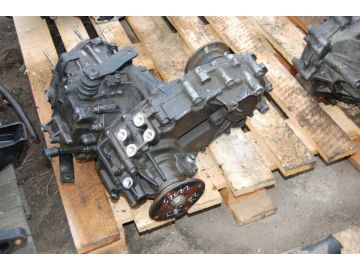Роздавальна коробка MAZDA E2200 E-SERIES 86-04