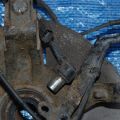 Датчик ABS передн. прав. MAZDA PREMACY 98-03