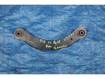 Рычаг задней подвески поперечный верхний лев. MITSUBISHI OUTLANDER XL 05-13