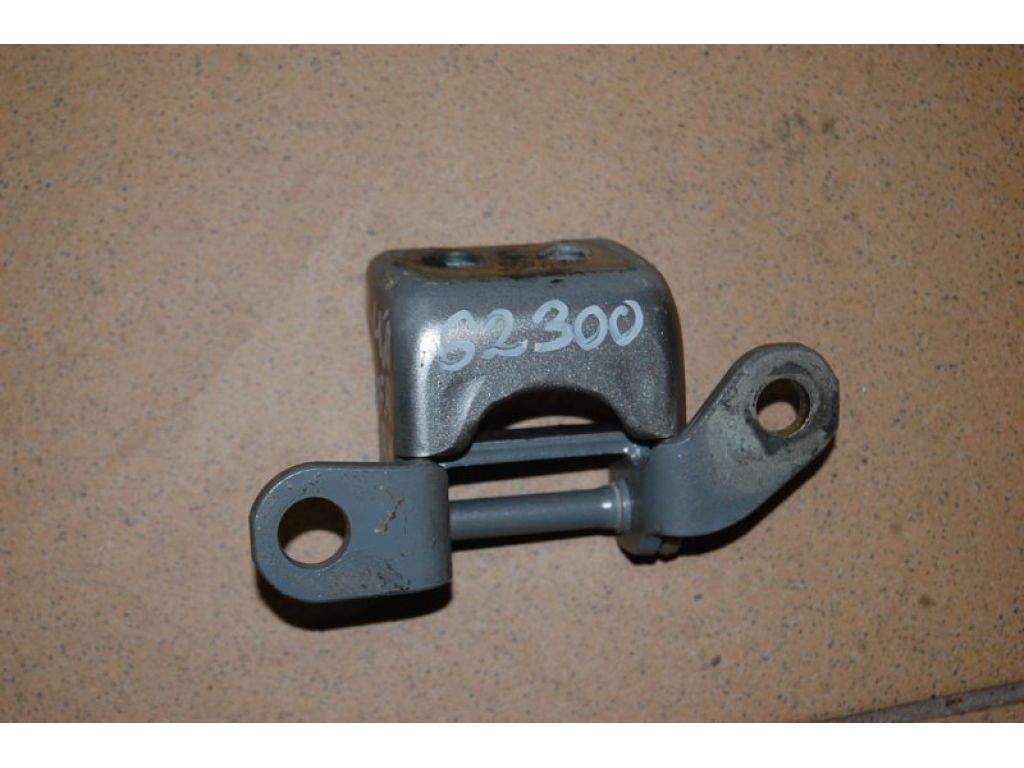 67910-SNE-A01ZZ | Петля двери верхняя задн. прав. HONDA CIVIC 4D 06-11