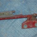 Петля капоту лів. MAZDA 626 GF 97-02 - Прев'ю 2
