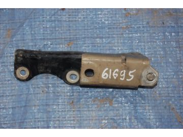 Петля капоту лів. MITSUBISHI GALANT 03-12