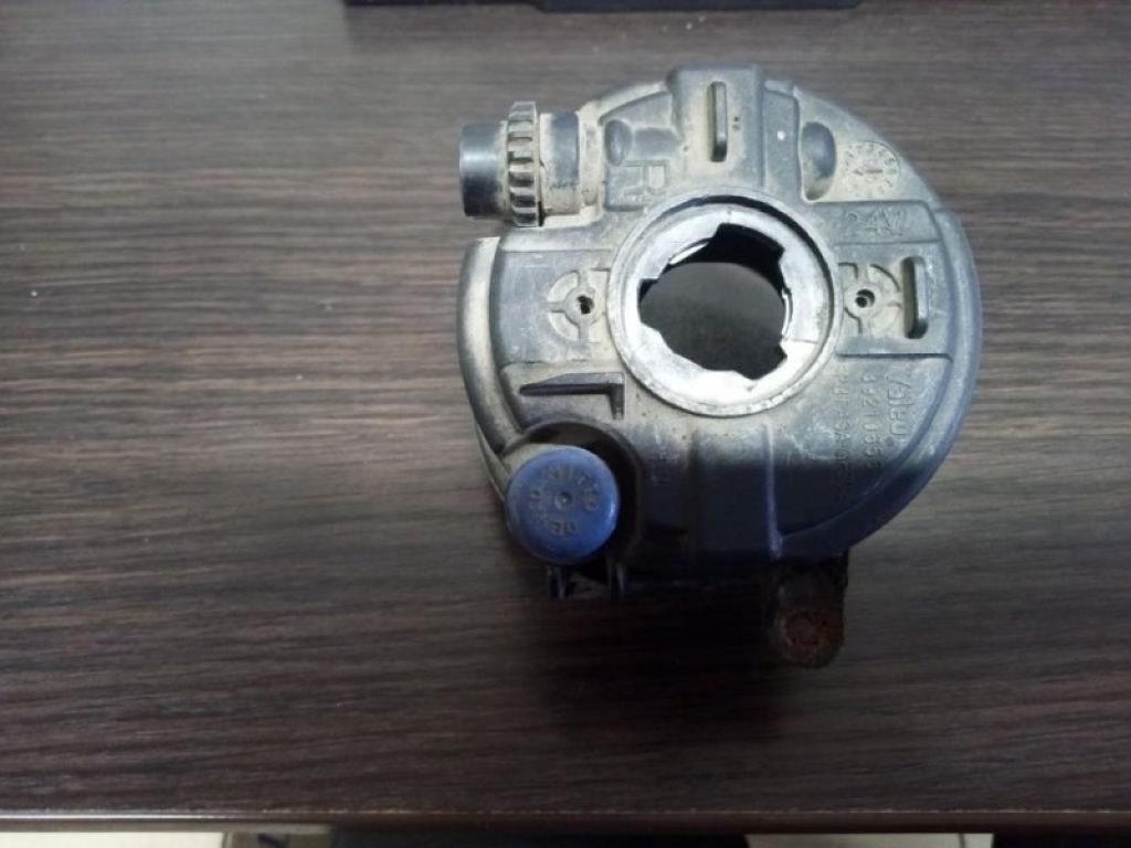 81210-0D041 | Протитуманна фара прав. TOYOTA CAMRY 40 06-11 - Фото 2