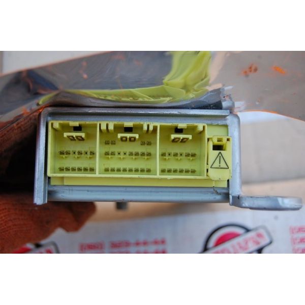 Блок керування AIRBAG NISSAN MICRA 03-11 28556-AX005