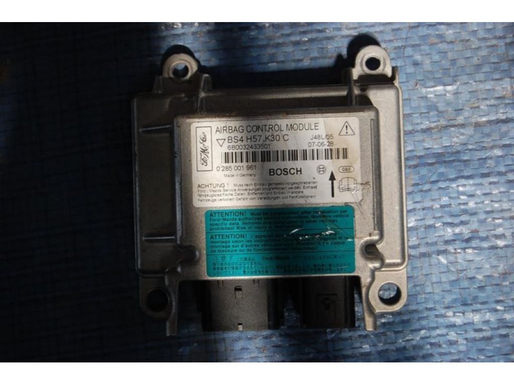 BS4H-57-K30C | Блок управления AIRBAG MAZDA 3 BK 03-08