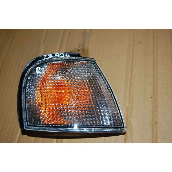 Покажчик повороту правий NISSAN PRIMERA P-11 96-01 215-1546R-UE